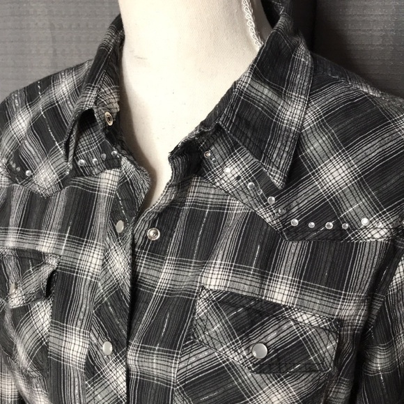 CUMBERLAND OUTFITTERS LARGE BLACK GRAY PLAID - Picture 3 of 9